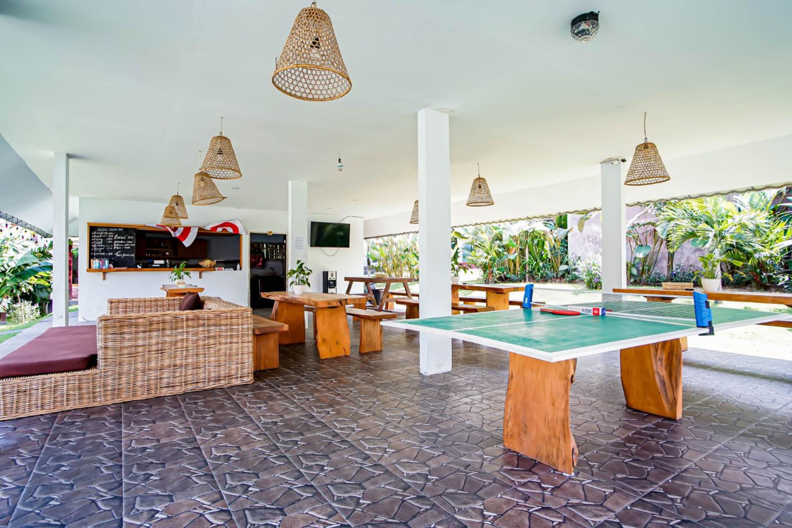 Agung Wiwin Homestay & Restaurant Mengwi Экстерьер фото