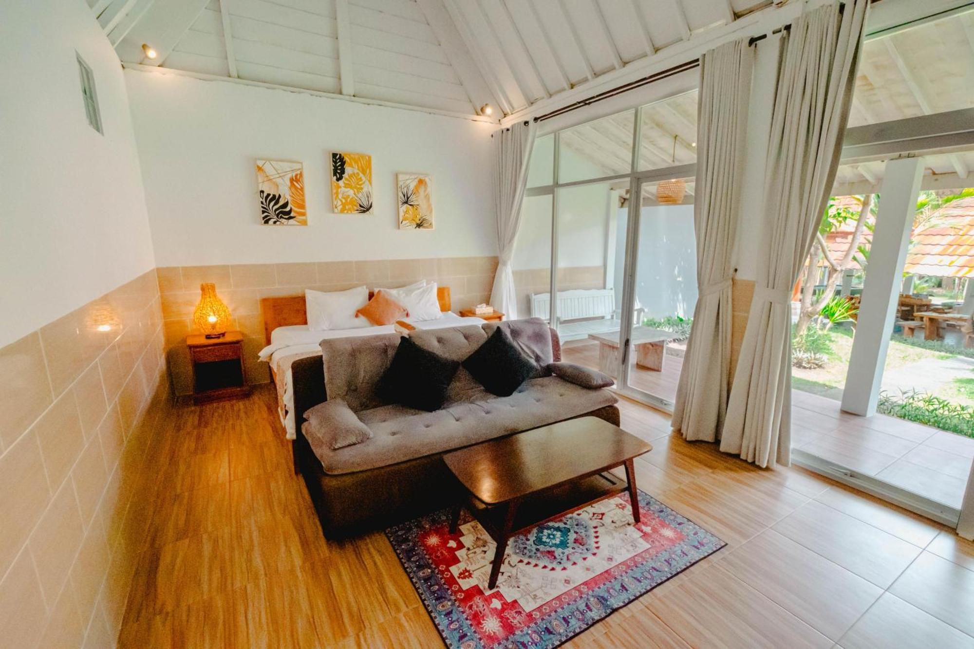 Agung Wiwin Homestay & Restaurant Mengwi Экстерьер фото